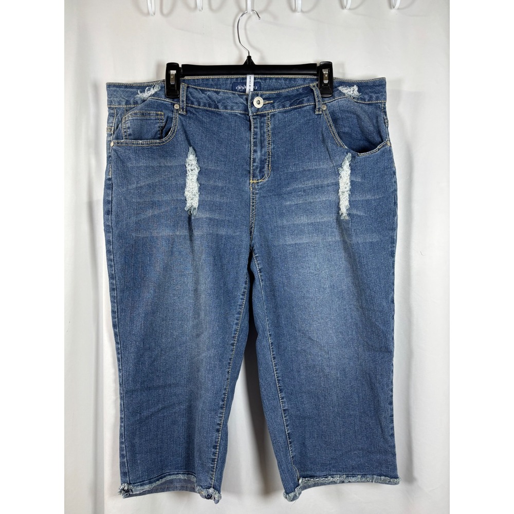 Deja Bleu Women Blue Distressed Denim Capris Size 18 Medium Wash Frayed Hem
